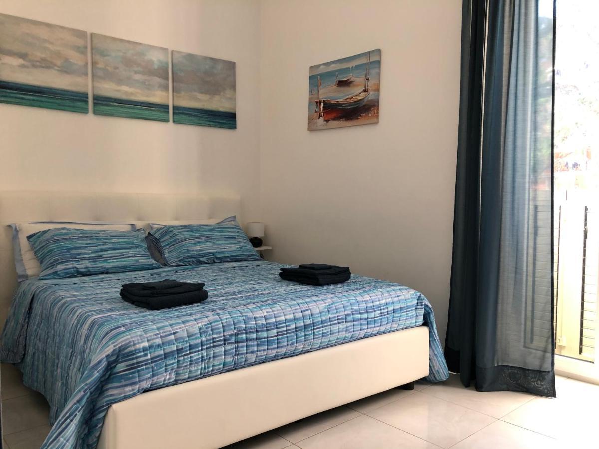 Stabia Holiday House Castellammare di Stabia Exteriör bild