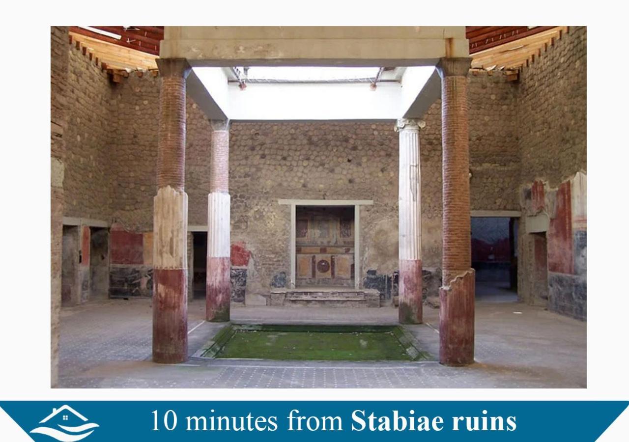 Stabia Holiday House Castellammare di Stabia Exteriör bild